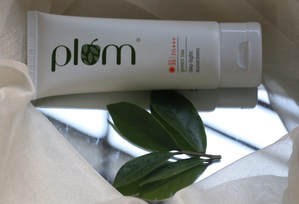 Plum Green Tea DayLight Sunscreen Review Lipstick For Lunch